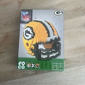 FOCO BRXLZ NFL Team Helmet Building Set - packers
